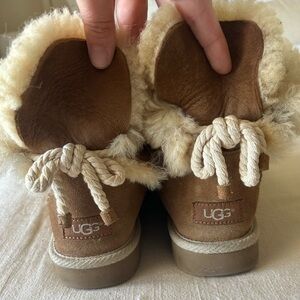 UGG slouchy, rope tie, women’s 9, chestnut